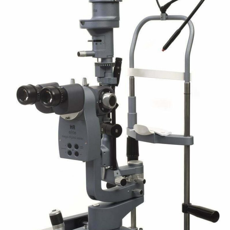 Lampe a fente : équipement de consultation ophtalmologique a la clinique d'ophtalmologie Oculus du Médecin ophtalmologue dr Ihaddadene à Blida en Algérie